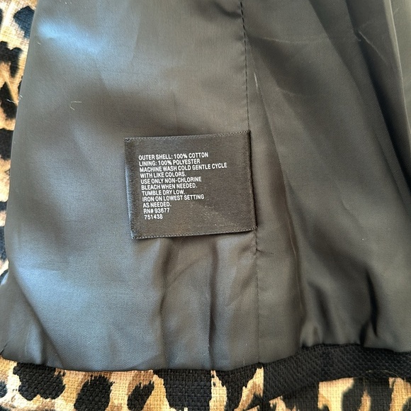 East 5th Animal Print Blazer Button Front Size Medium - Picture 9 of 9